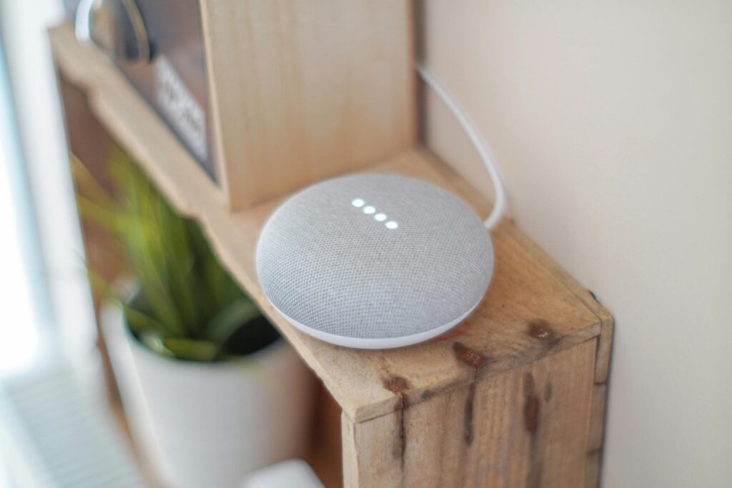 SEO vocal en 2025 – assistants vocaux et optimisation